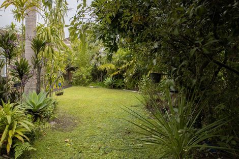 Photo of property in 3/23a Eversleigh Road, Belmont, Auckland, 0622