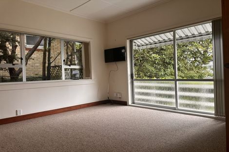 Photo of property in 17 Selwyn Road, Manurewa, Auckland, 2102