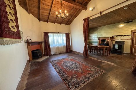 Photo of property in 49 Kent Street, Picton, 7220