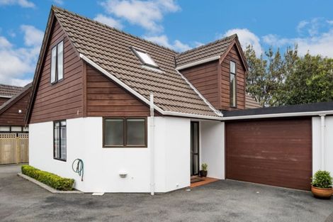 Photo of property in 4/130 Muritai Road, Eastbourne, Lower Hutt, 5013