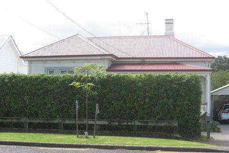 Photo of property in 12 Mozeley Avenue, Devonport, Auckland, 0624