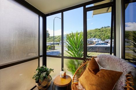 Photo of property in 37a Kotare Place, South Bay, Kaikoura, 7300