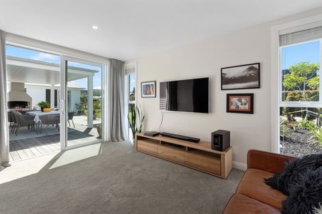 Photo of property in 8 Awanui Crescent, Matakana, Warkworth, 0985