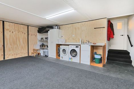 Photo of property in 27 Meldrum Street, Winton, 9720