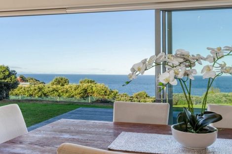 Photo of property in 22 Wonderview Road, Leigh, 0985