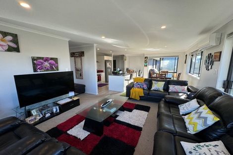 Photo of property in 84 Te Wharo Drive, Papamoa, 3118