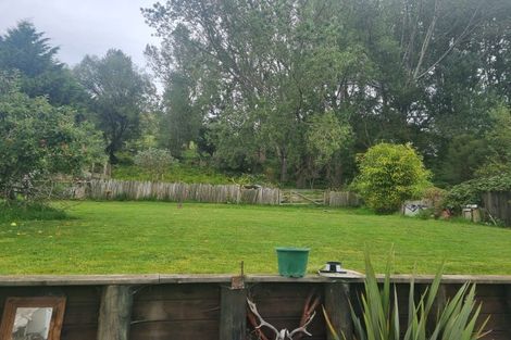 Photo of property in 13 Ongo Road, Hunterville, 4730