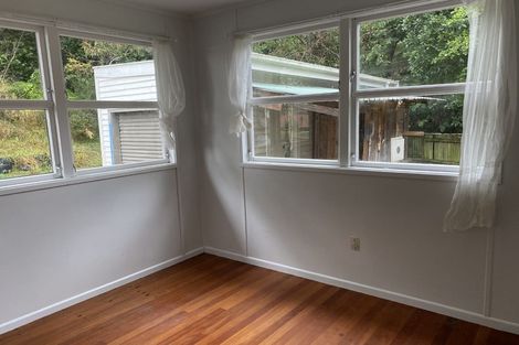 Photo of property in 130 Sievers Grove, Cannons Creek, Porirua, 5024