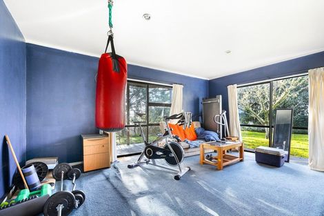 Photo of property in 72 Waiora Road, Stanmore Bay, Whangaparaoa, 0932