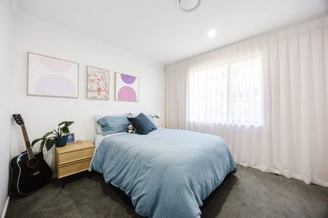 Photo of property in 5 Laguna Place, Matakatia, Whangaparaoa, 0930