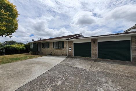 Photo of property in 12 Fairdale Avenue, Red Hill, Papakura, 2110