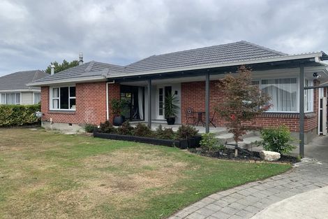 Photo of property in 15 Wilton Crescent, Bishopdale, Christchurch, 8053