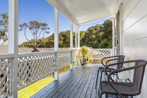 Photo of property in 27 Springtime Crescent, Stanmore Bay, Whangaparaoa, 0932