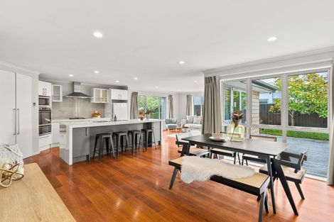 Photo of property in 15 Westpark Drive, Burnside, Christchurch, 8053