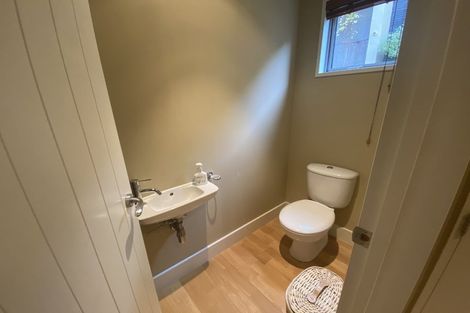 Photo of property in 34b Greenstone Place, Fernhill, Queenstown, 9300