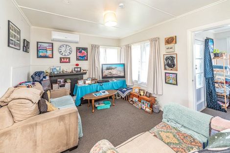 Photo of property in 10 Cornfoot Street, Castlecliff, Whanganui, 4501