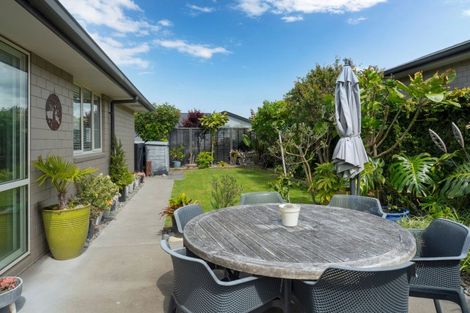 Photo of property in Waterview Estate, 54/4 Greystone Place, Omokoroa, 3114