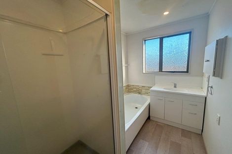 Photo of property in 1b Compton Place, Mount Maunganui, 3116