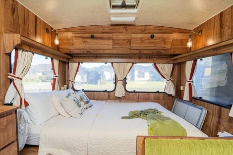 Photo of property in 14 Mermaid Place, Whitianga, 3510