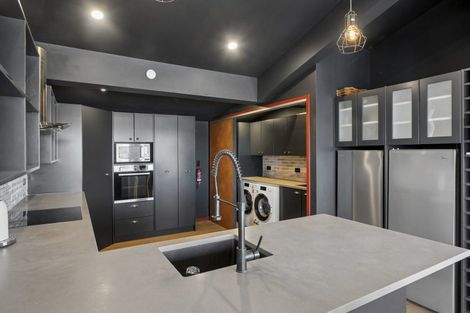 Photo of property in 105 Hornsey Road, Melrose, Wellington, 6023