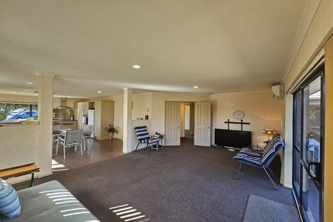 Photo of property in 4 Shaun Close, Papamoa Beach, Papamoa, 3118