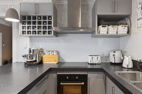 Photo of property in 33 Albert Street, Te Hapara, Gisborne, 4010