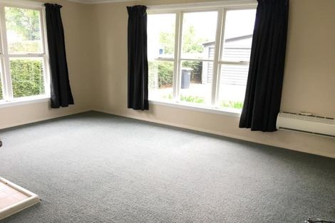 Photo of property in 12 Guildford Street, Burnside, Christchurch, 8053
