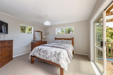 Photo of property in 32 Vista Crescent, Maoribank, Upper Hutt, 5018