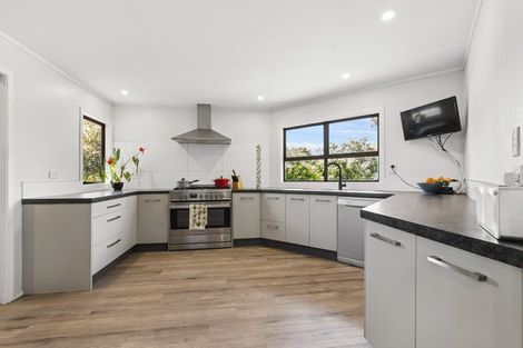 Photo of property in 2237 State Highway 2, Maramarua, Pokeno, 2471