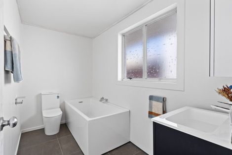 Photo of property in 2 Mountbatten Drive, Putaruru, 3411