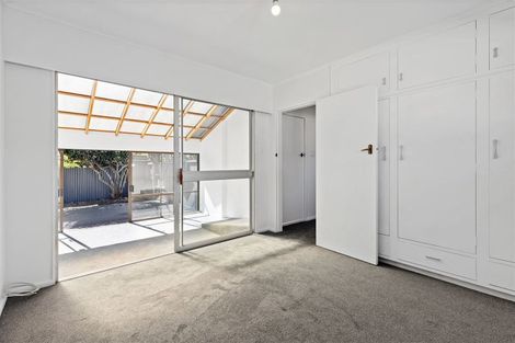 Photo of property in 385 Main North Road, Redwood, Christchurch, 8051