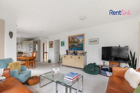 Photo of property in 18 Lysaght Place, Welcome Bay, Tauranga, 3112