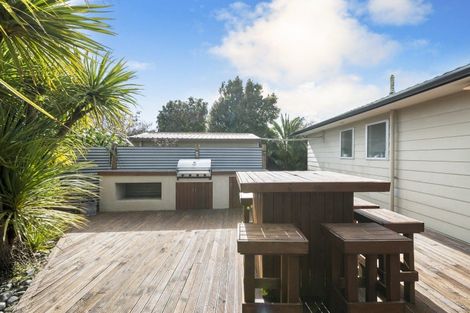 Photo of property in 21 Palliser Place, Milson, Palmerston North, 4414