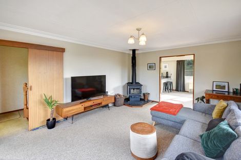 Photo of property in 378 Taieri Road, Halfway Bush, Dunedin, 9010