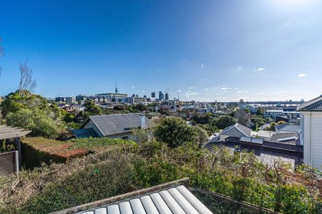 Photo of property in 48 Saint Georges Bay Road, Parnell, Auckland, 1052