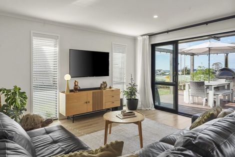 Photo of property in 6 Pataki Place, Omokoroa, 3114