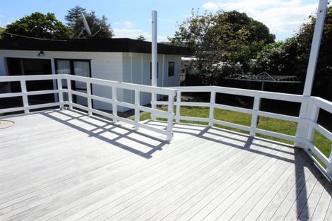 Photo of property in 50 Vista Paku, Pauanui, Hikuai, 3579