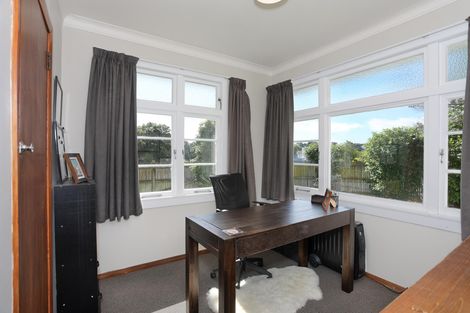Photo of property in 35 Hardie Street, Hokowhitu, Palmerston North, 4410