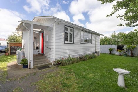 Photo of property in 28a Cole Street, Dannevirke, 4930