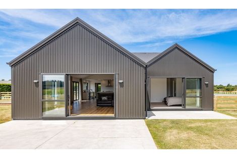 Photo of property in 32 Cridges Road, Darfield, 7510