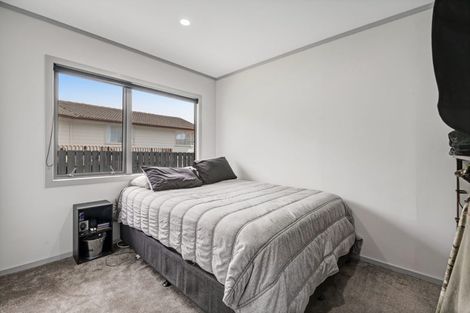 Photo of property in 1 Devonshire Road, Unsworth Heights, Auckland, 0632