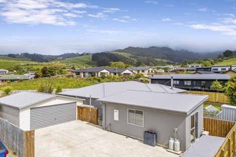 Photo of property in 8 Glendermid Close, Sawyers Bay, Port Chalmers, 9023