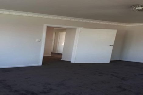 Photo of property in 2 Beaumonts Way, Manurewa, Auckland, 2102