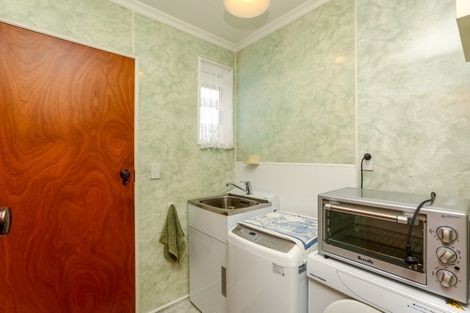 Photo of property in 19 Roy Terrace, Moturoa, New Plymouth, 4310