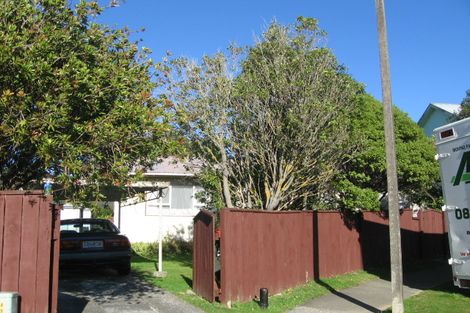 Photo of property in 22 Clapham Grove, Stokes Valley, Lower Hutt, 5019