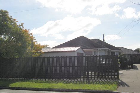 Photo of property in 2/146 Maidstone Road, Ilam, Christchurch, 8041