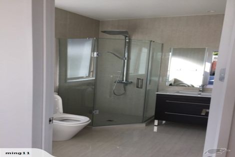 Photo of property in 24 Para Close, Fairview Heights, Auckland, 0632