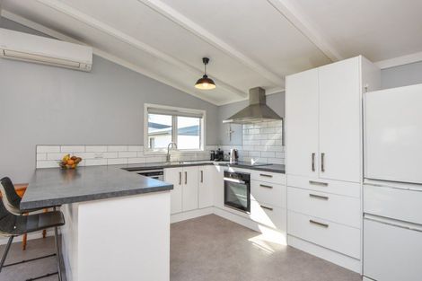 Photo of property in 28 Frederick Street, Carterton, 5713