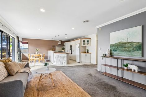 Photo of property in 9 Ohope Place, Papamoa Beach, Papamoa, 3118