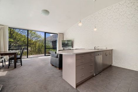 Photo of property in Elkridge Apartments, 15/64 Marina Drive, Frankton, Queenstown, 9300